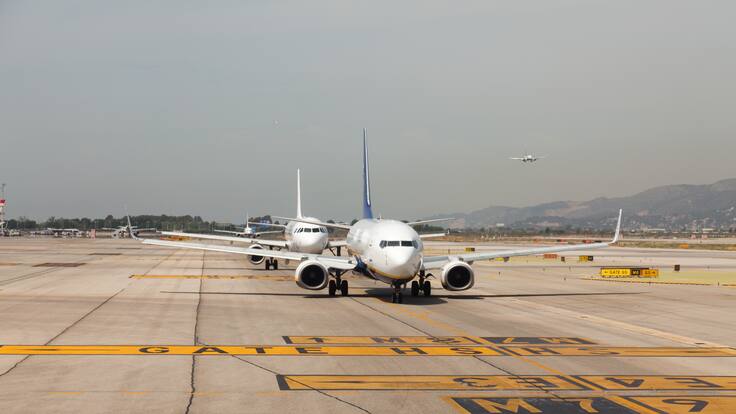 Indignación total: padres abandonan a su hijo en aeropuerto de Barcelona y se van de viaje