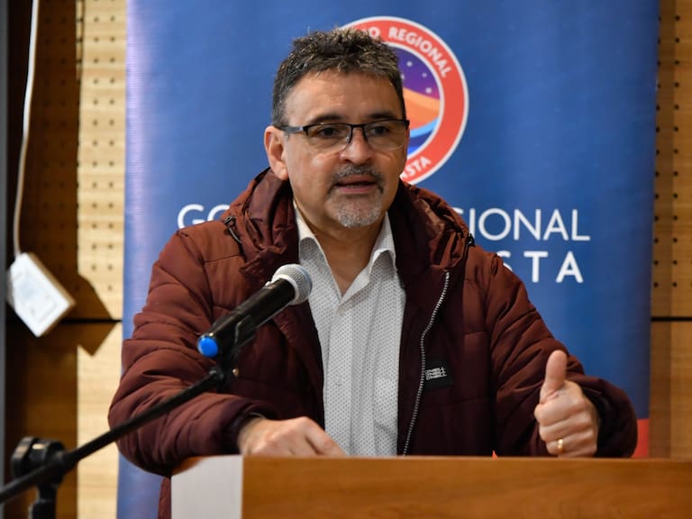 Flavio Salazar y programa de Jara