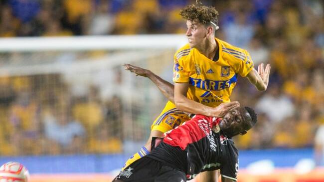 Igor Lichnovsky es expulsado en México pero recibe lluvia de aplausos por su desempeño: "Hoy dio un masterclass"