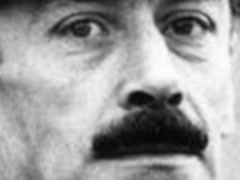 Allanaron domicilios de Jorge Rafael Videla y de otros dos representantes de la dictadura en Argentina