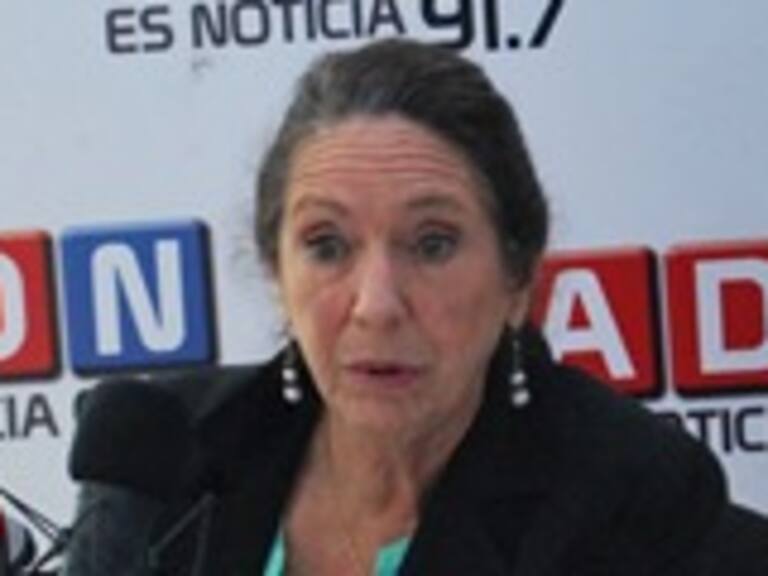 Nubia Becker: La desazón que dejó la dictadura hoy día se palia con el sedante del mercado