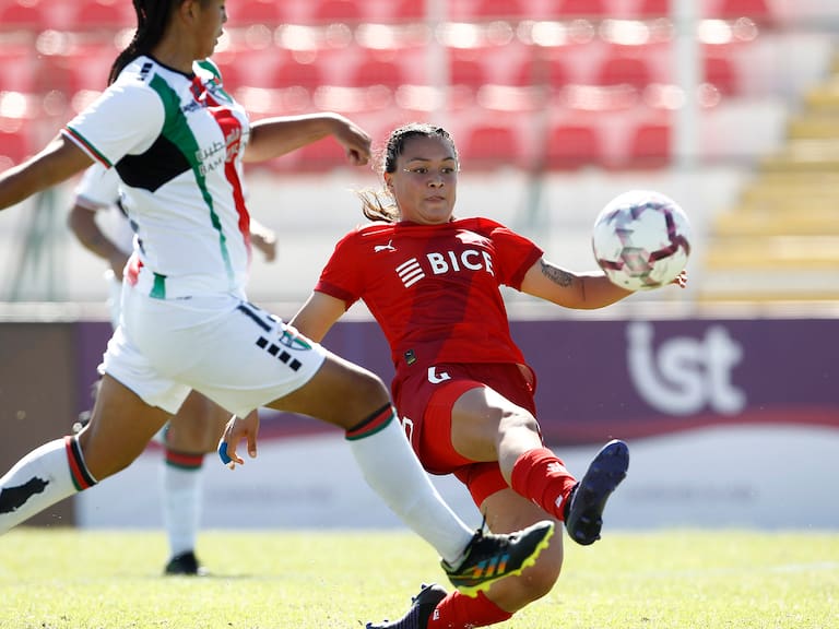 Fútbol femenino: constituyen oficialmente el primer sindicato de jugadoras profesionales en Chile