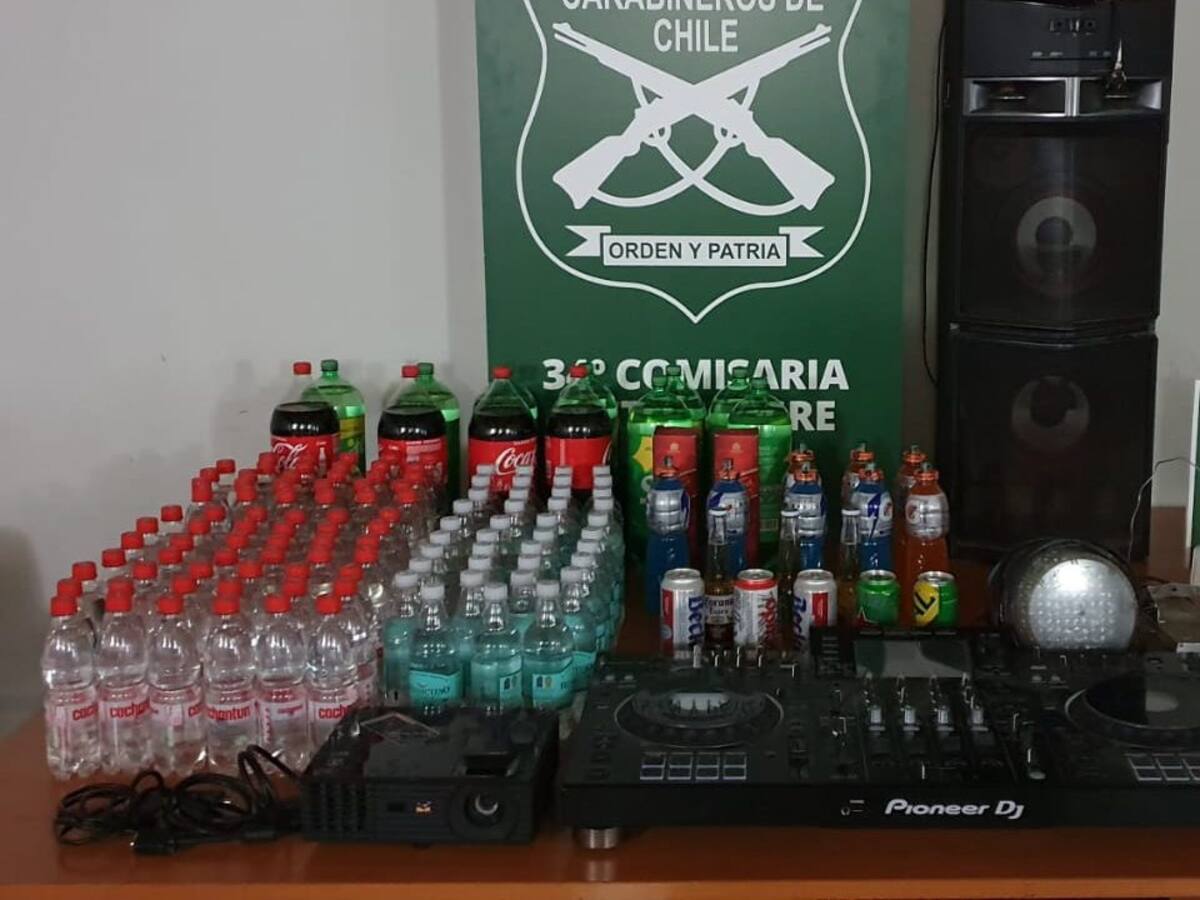Más de 20 personas fueron detenidas tras participar en fiesta clandestina en Cerrillos