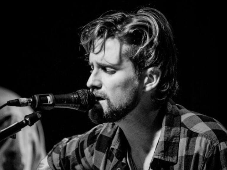 Jean Philippe Cretton estrenó «A veces», su nuevo single