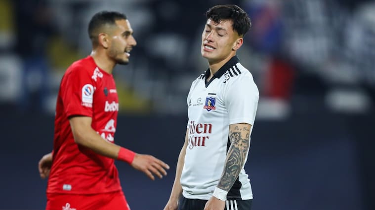 Colo Colo rechaza oferta de Curicó Unido por Cristián Zavala