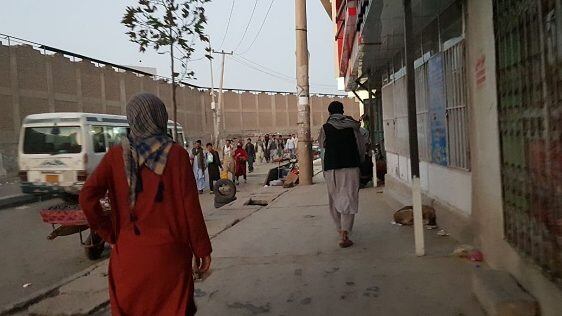 Se han registrado al menos dos explosiones en las cercanías del aeropuerto de Kabul en Afganistán
