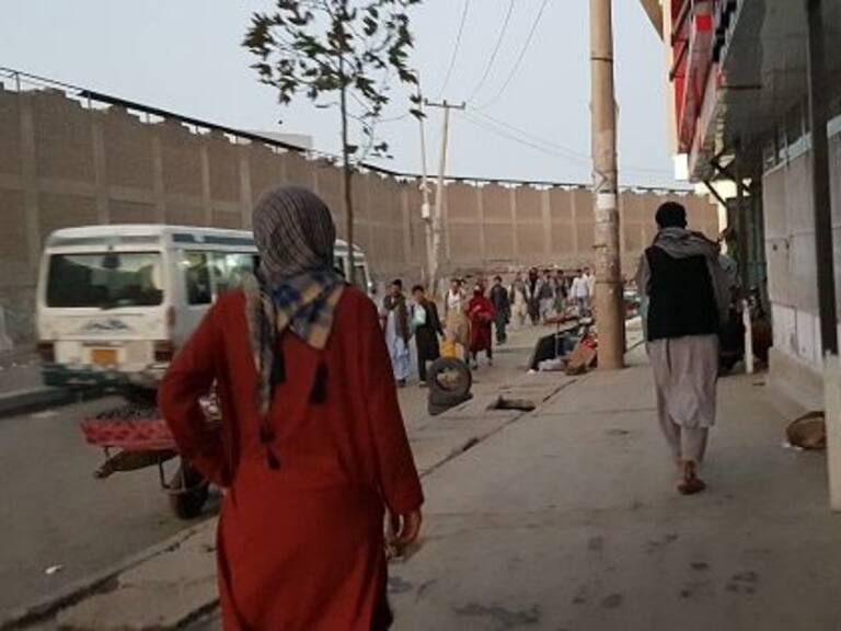 Se han registrado al menos dos explosiones en las cercanías del aeropuerto de Kabul en Afganistán