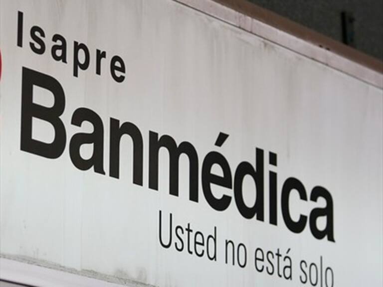 Planes de isapres acumularán alza de 51,7% en 12 años