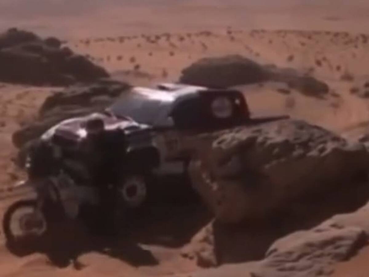 Lamentable episodio: De Villiers atropelló al piloto chileno Cézar Zumarán en el Rally Dakar 2022