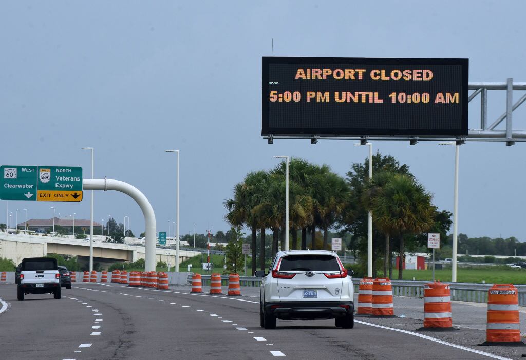 El aeropuerto de Tampa se mantiene cerrado por la llegada de Elsa