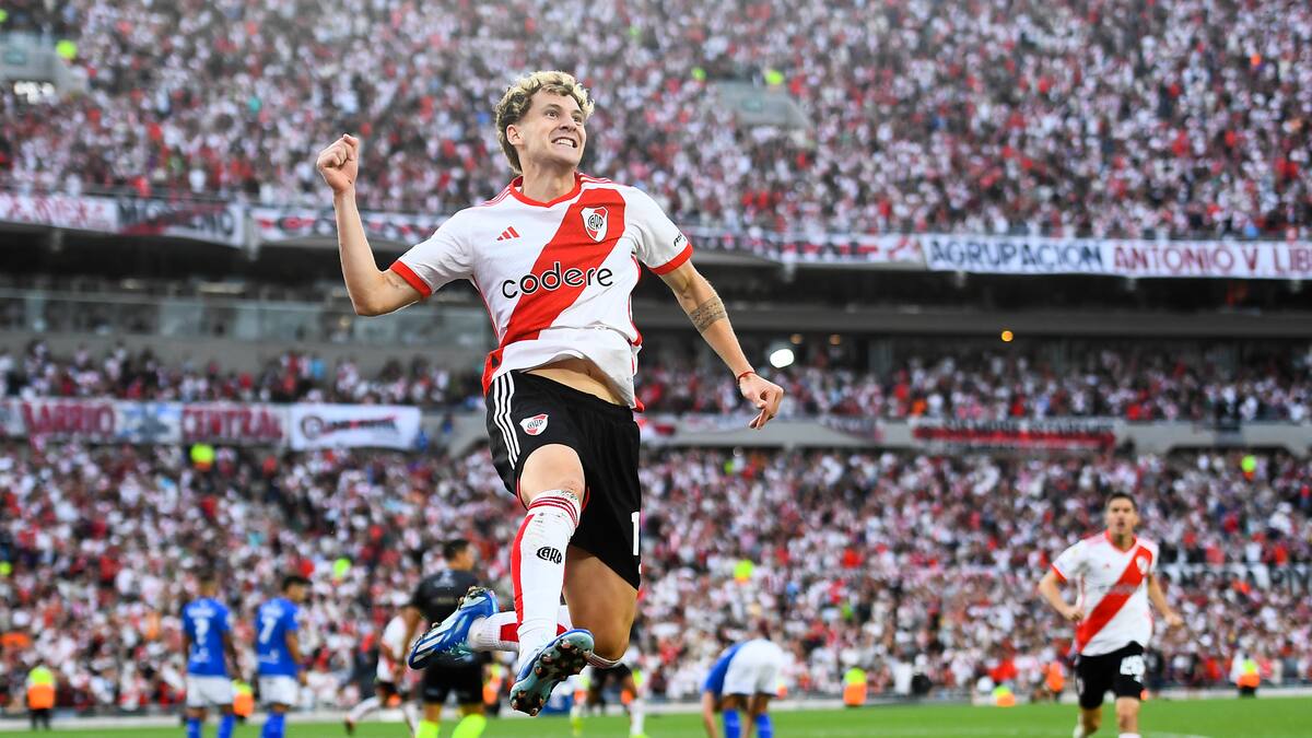 No le va bien el Monumental: River goleó sin misericordia al Vélez de Gustavo Quinteros