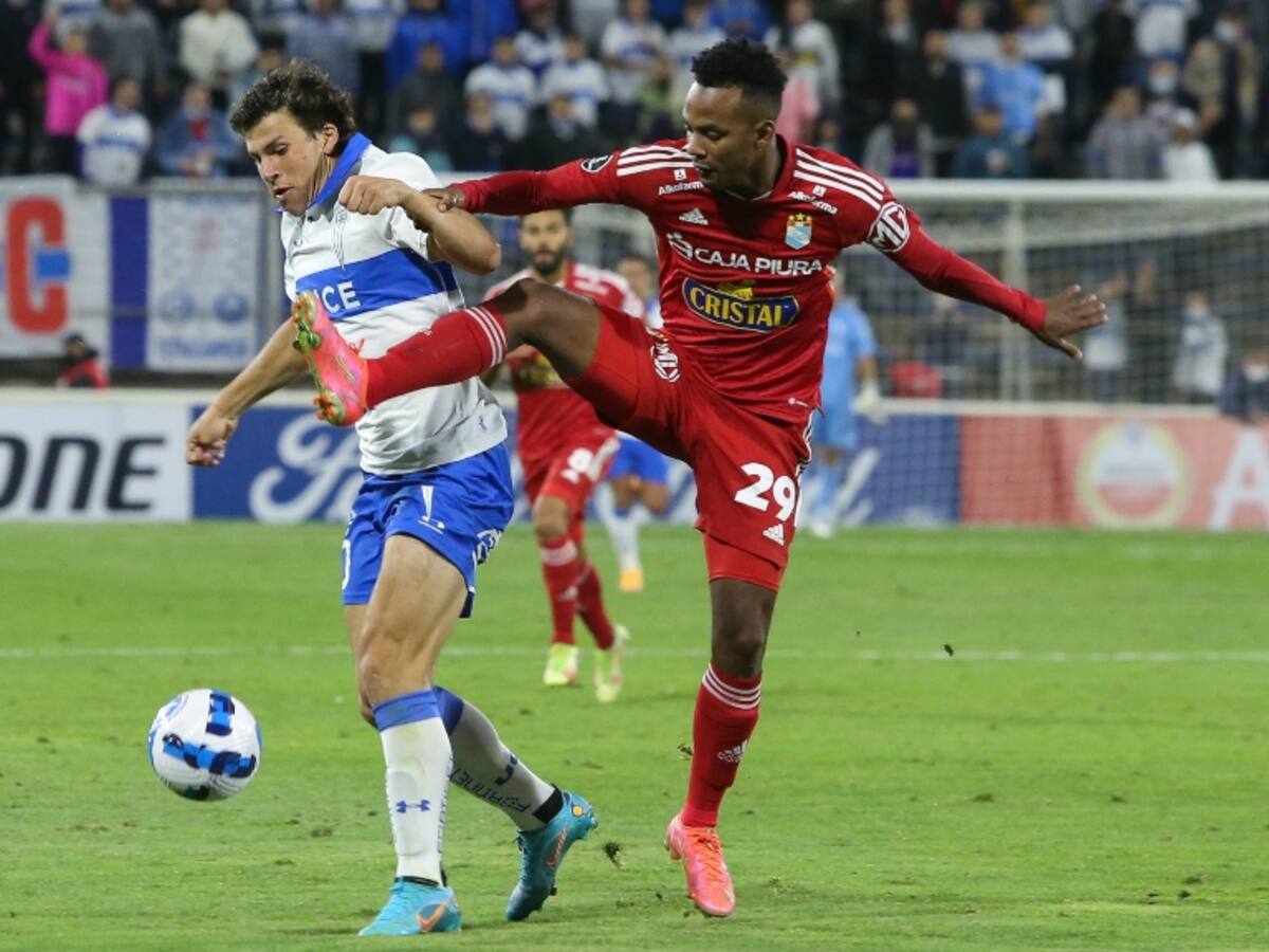 Universidad Católica deberá pagar millonaria multa por incidentes en el duelo ante Sporting Cristal