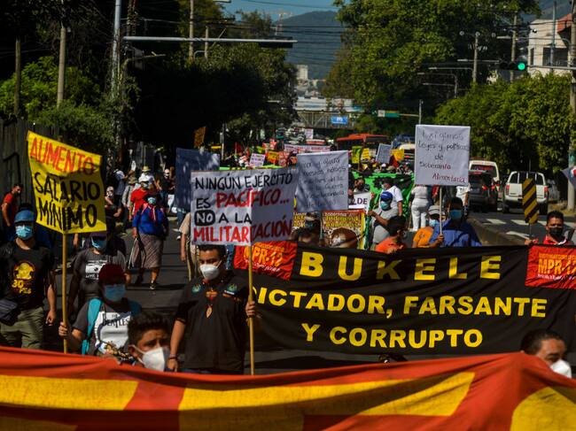 Manifestaciones en contra de Bukele en El Salvador