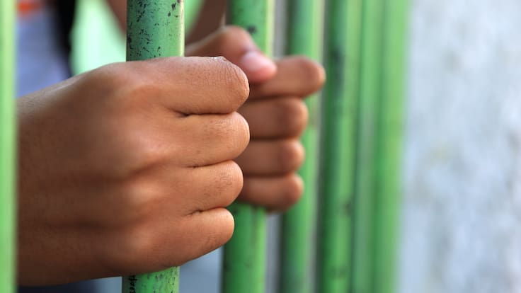 Especialistas acusan retroceso ante nuevas indicaciones del Gobierno a la Ley de Responsabilidad Penal Adolescente