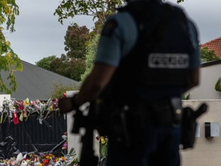 Aplazan juicio contra supremacista blanco que mató a 51 personas en dos mezquitas en Nueva Zelanda