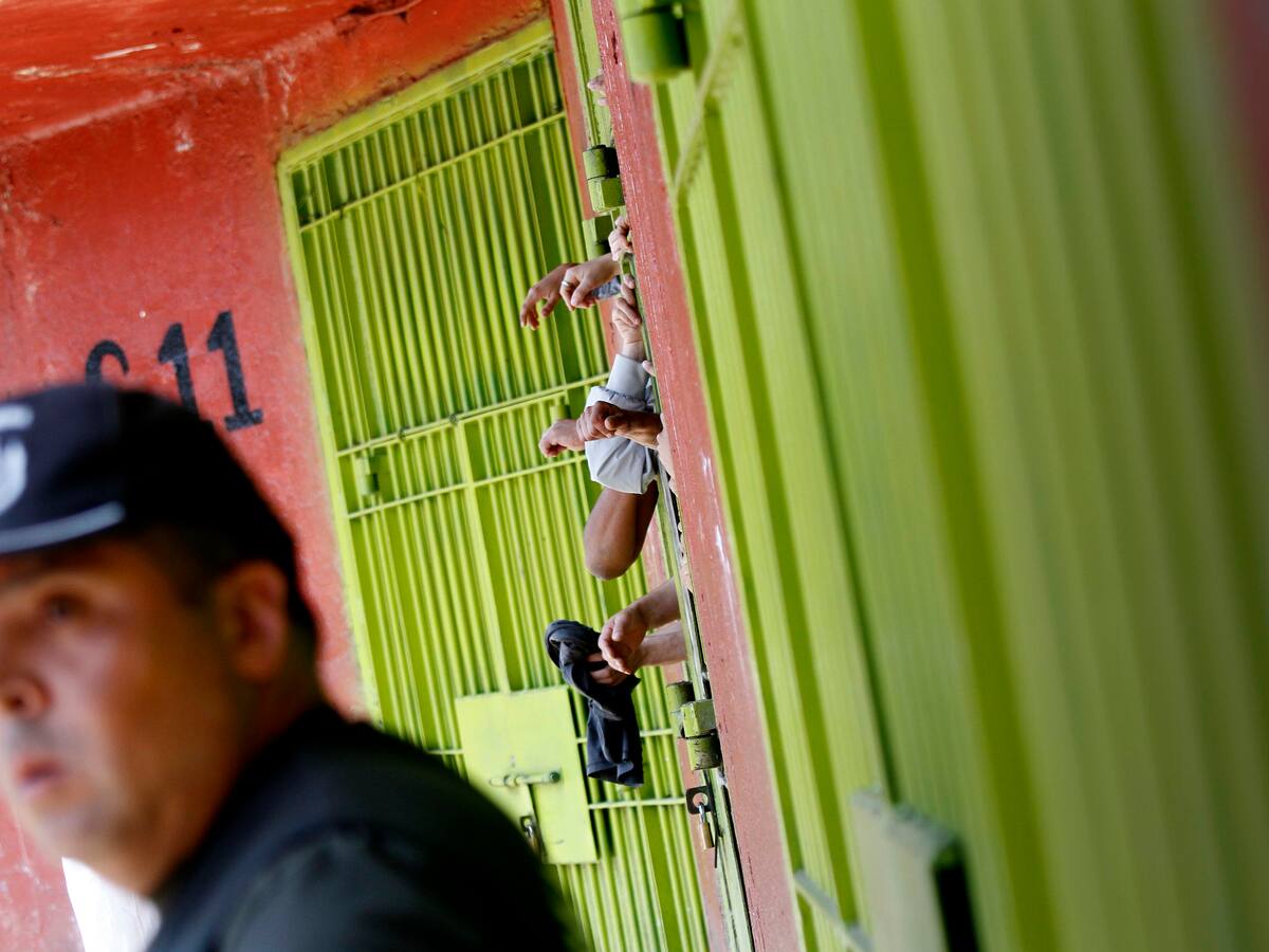 Crisis carcelaria en Chile: estos son las regiones con mayor sobrepoblación de reos en sus recintos penitenciarios