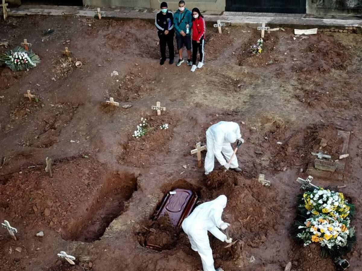 Brasil decretó tres días de luto luego de superar las diez mil muertes por Covid-19