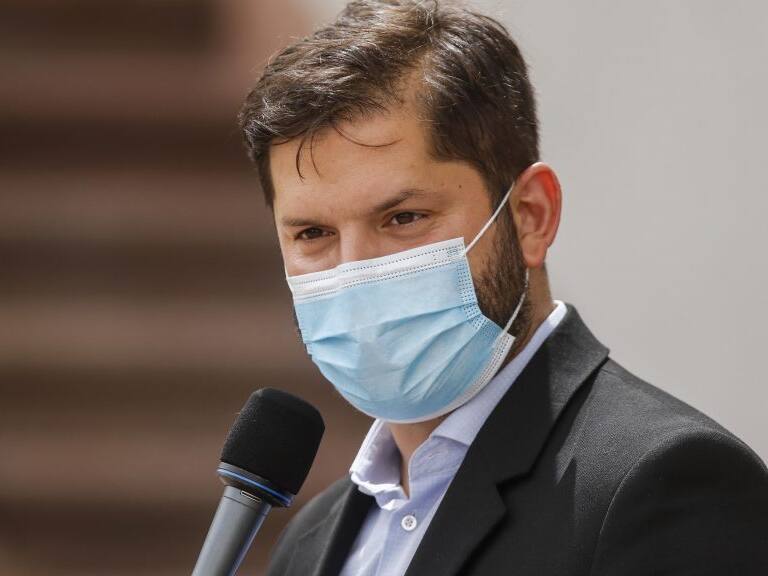 20 de diciembre del 2021/SANTIAGOEl presidente electo Gabriel Boric, realiza un punto de prensa tras sostener una reunión con el Presidente de la República, en el Palacio de La Moneda.
FOTO: SEBASTIAN BELTRAN GAETE/AGENCIAUNO