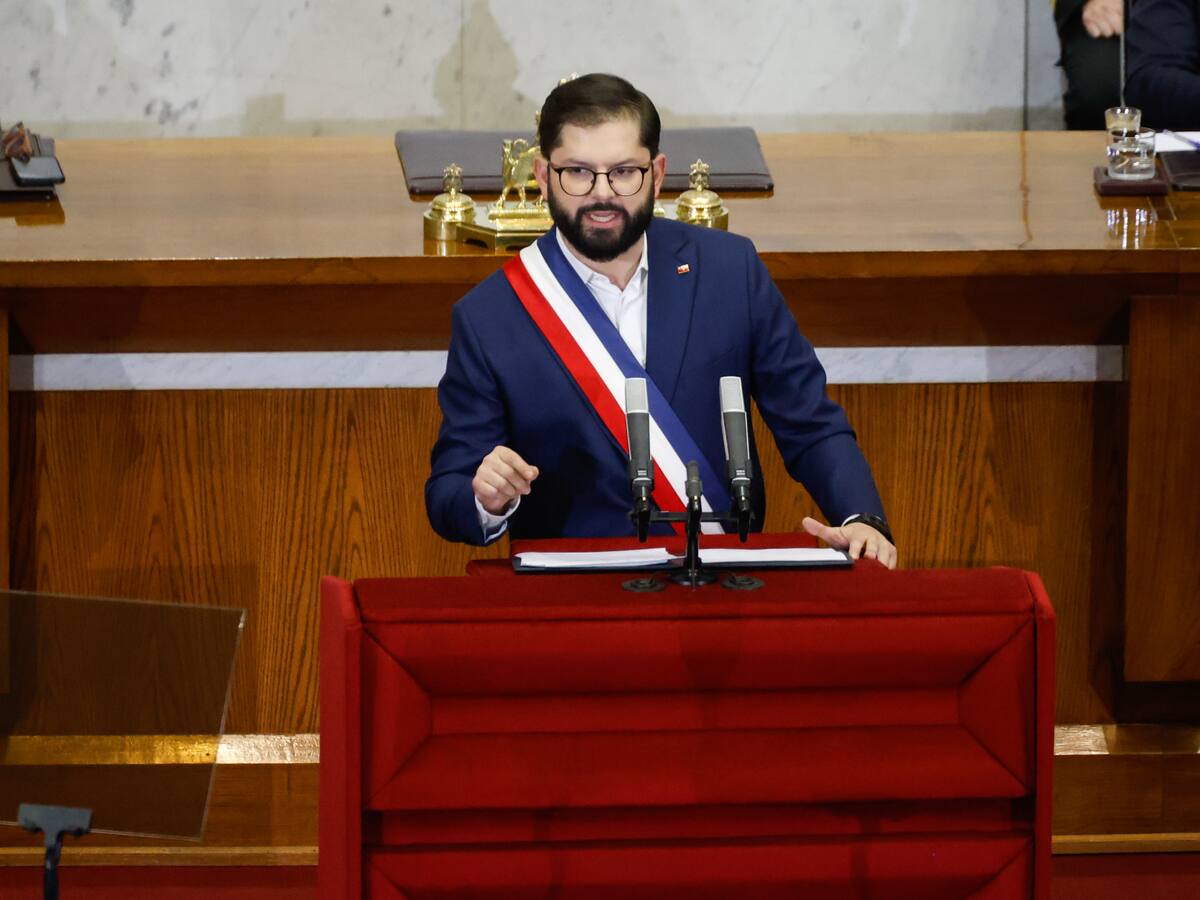 Presidente Boric responde a Kast por críticas realizadas en Icare: “Es lamentable, porque lo hace con base en mentiras”