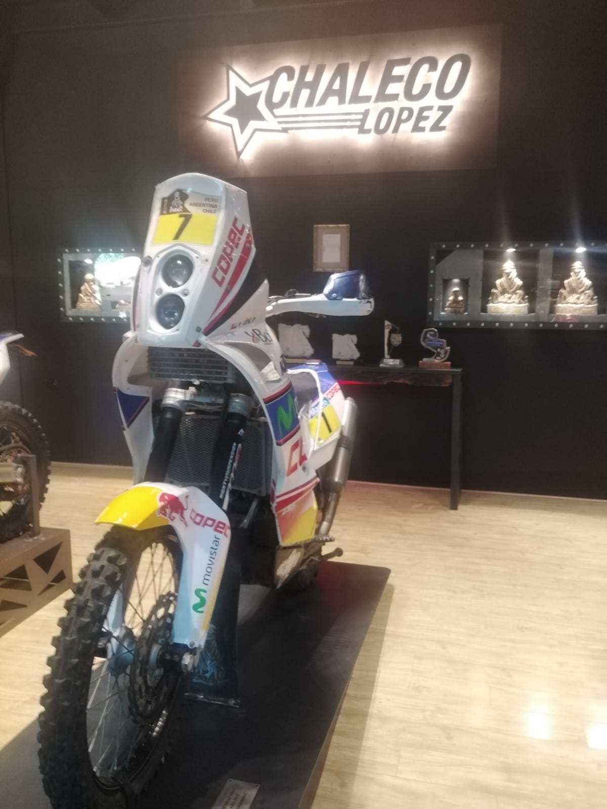 Moto de Francisco «Chaleco» López en el Rally Dakar