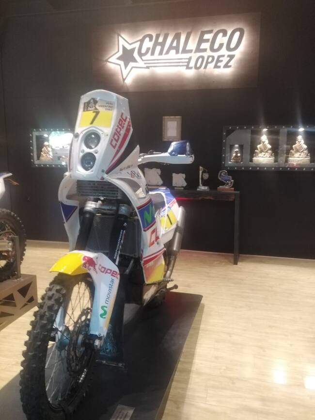 Moto de Francisco «Chaleco» López en el Rally Dakar
