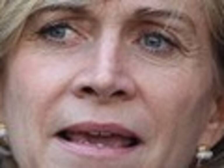 Matthei destacó tasa de desempleo entregada por el INE