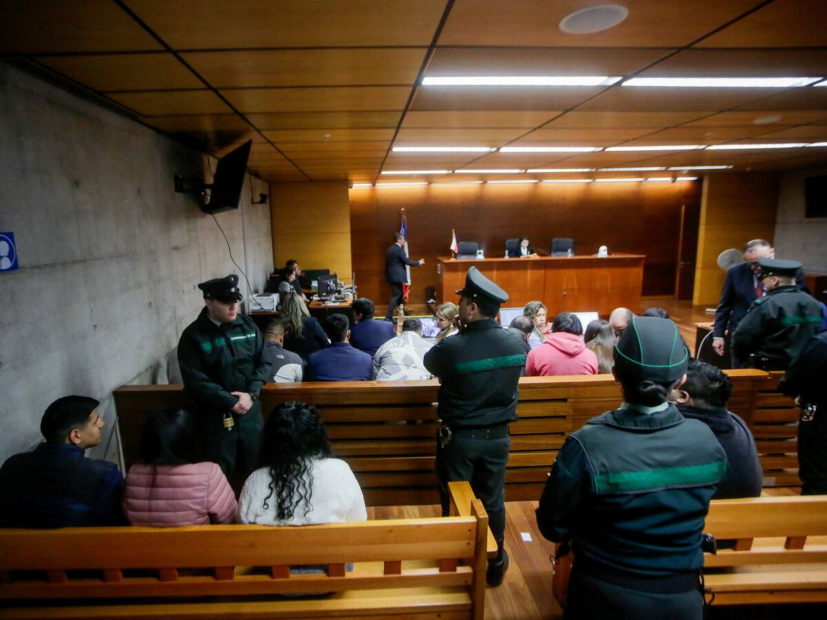 Megafraude por licencias médicas: dictan penas de hasta 21 años de cárcel y una histórica multa