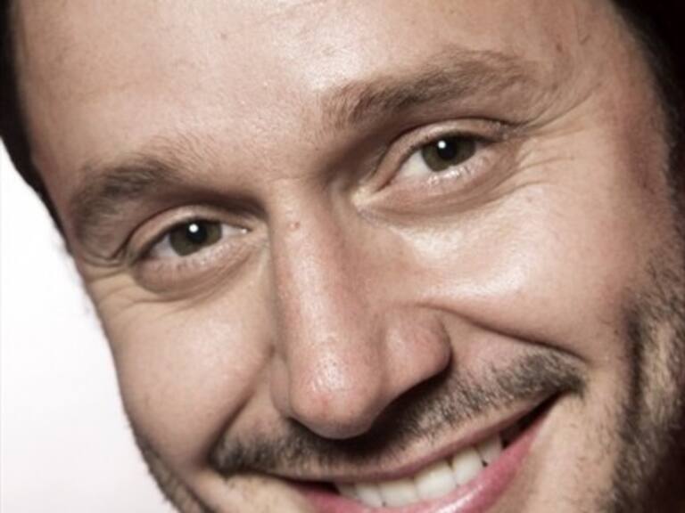 Benjamín Vicuña anunció la fecha de estreno de «Vis a Vis» en compañía de la gran villana