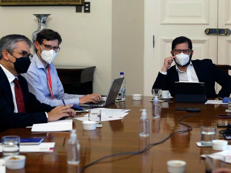 Consejo de gabinete discutirá medidas para la canasta básica ante alza de precios