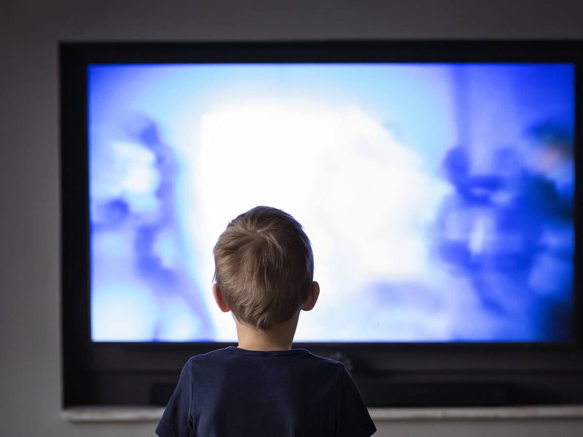 Perú dio inicio al programa «Aprendo en Casa», el cual transmite material educativo por TV, radio e internet