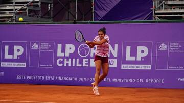 Antonia Vergara sufre durísima derrota ante rival española durante su estreno en el WTA de Colina
