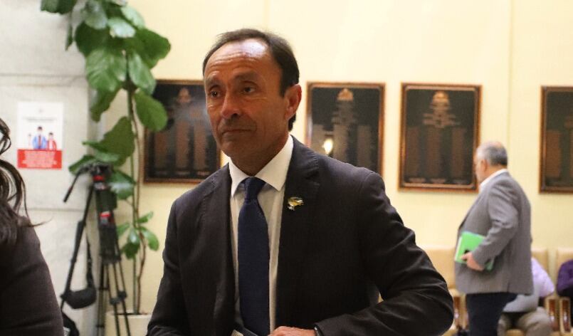 Ministro Pizarro apunta a la Federación Atlética por polémica del 4x400: "Esperamos que esto aclare, se resuelva y se comunique cómo se supera"