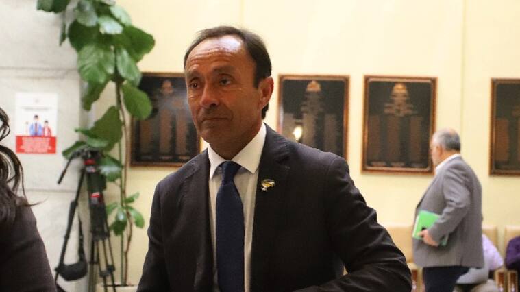 Ministro Pizarro apunta a la Federación Atlética por polémica del 4x400: "Esperamos que esto aclare, se resuelva y se comunique cómo se supera"