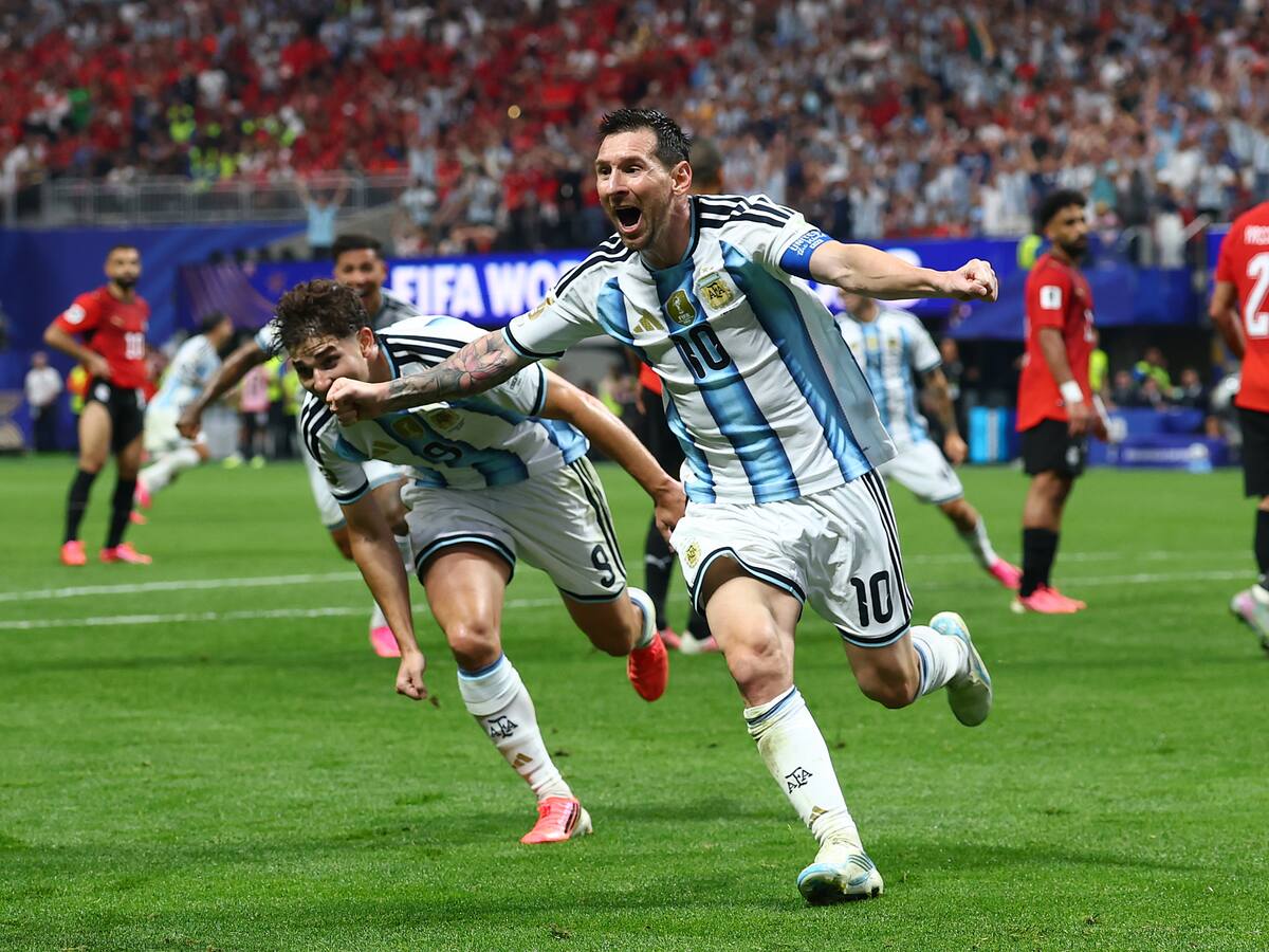El campeón del mundo sabe sufrir: Argentina remonta ante Egipto y sigue con vida en el Mundial 2026