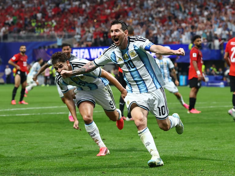 El campeón del mundo sabe sufrir: Argentina remonta ante Egipto y sigue con vida en el Mundial 2026