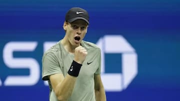 Jannik Sinner derriba a Daniil Medvedev y se convierte en flamante semifinalista del US Open