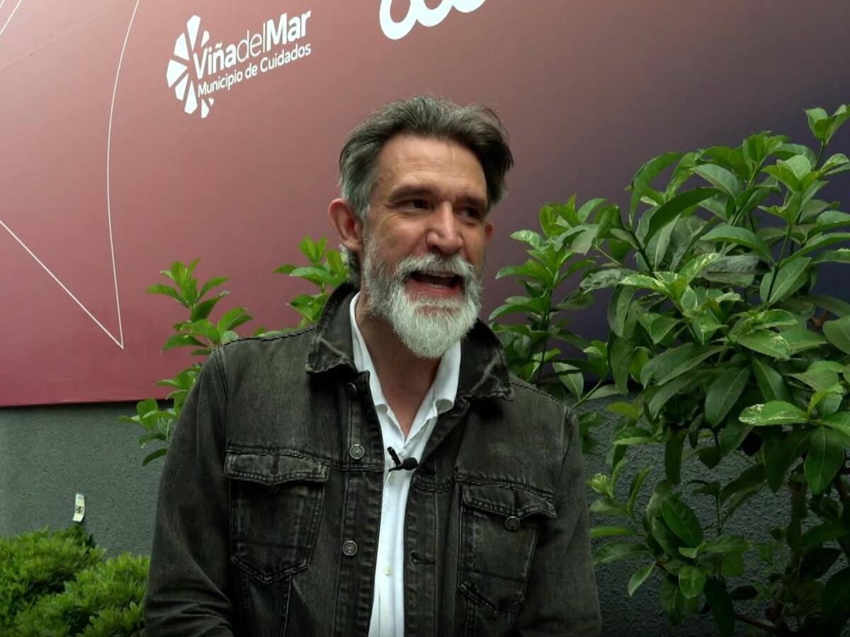 Fue golpeado: Pancho Melo es víctima de violento robo a la salida de las dependencias de Mega