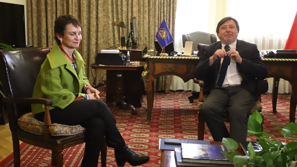 Ministra Tohá junto a Ricardo Cifuentes, presidente de la Cámara de Diputados y Diputadas