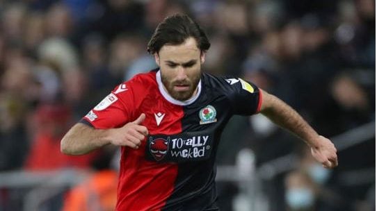 Ben Brereton no se detiene y volvió a jugar por Blackburn Rovers tras su despliegue por la Roja en La Paz