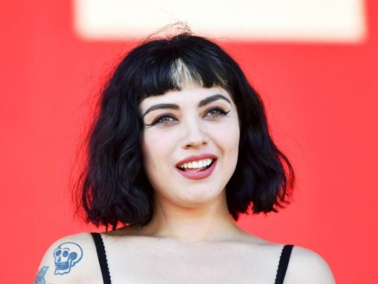 «¡Nadie me lo dijo!»: Mon Laferte bromeó con el resultado de sutil corte de pelo hecho por ella misma