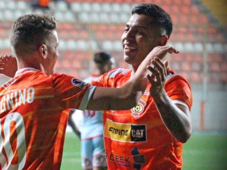 Cobreloa se impuso sobre Unión Española en Calama y se metió entre los punteros del Campeonato Nacional