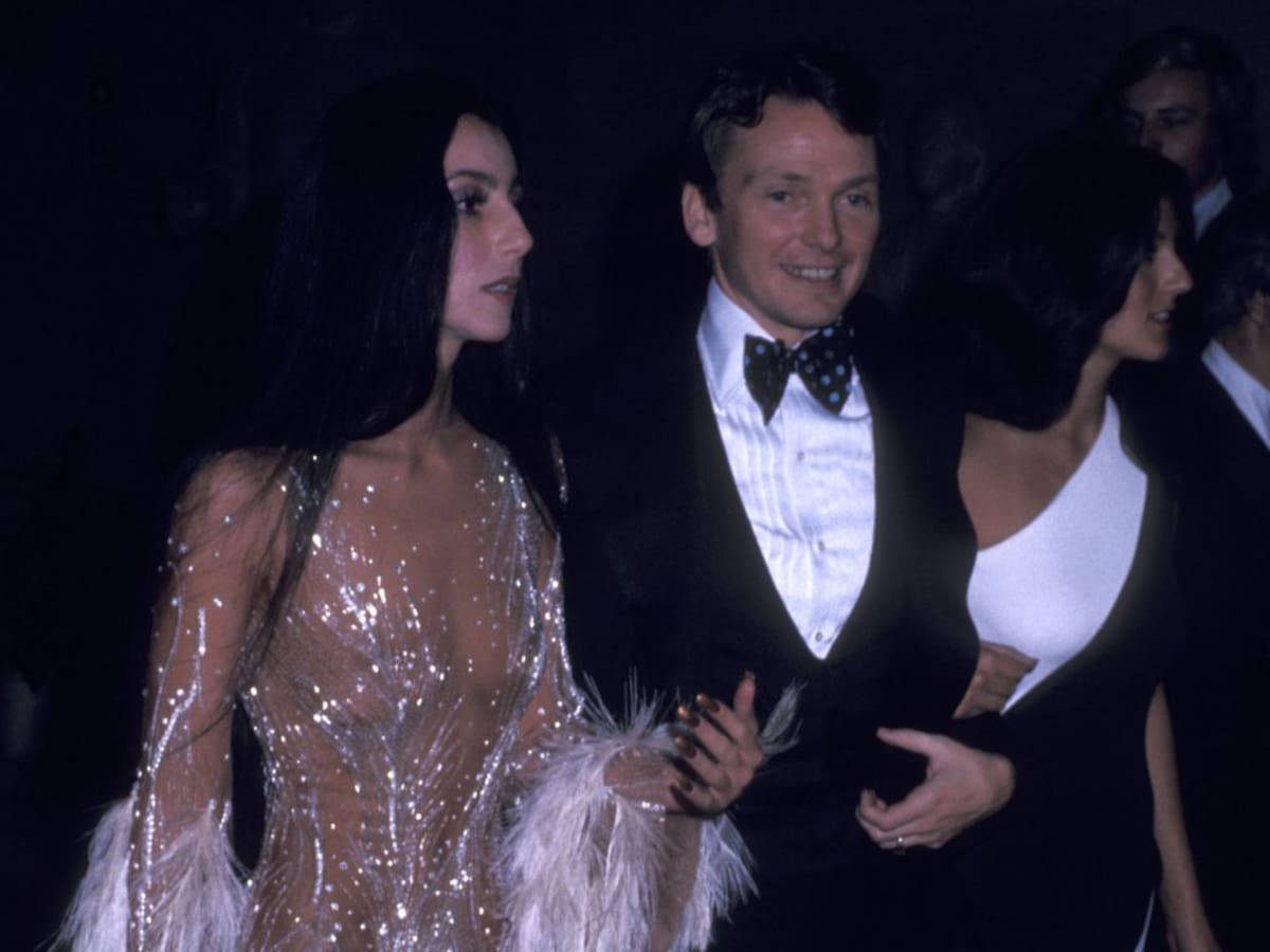 Muere Bob Mackie, el “Sultán de las Lentejuelas” que vistió a Cher, Tina Turner y otras leyendas