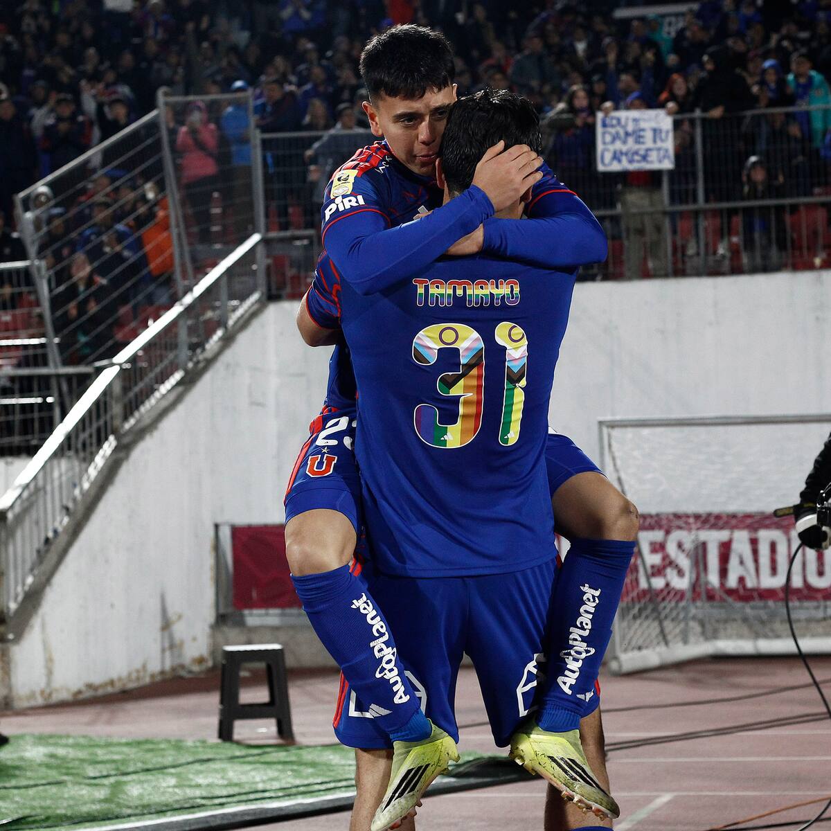 “El gol se lo dedico a mis padres que los tengo a la distancia; gane o pierda, ellos siempre están ahí”