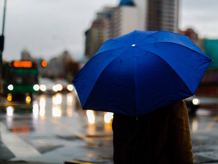 Lluvia en Santiago: revisa cuándo caerán precipitaciones en la Región Metropolitana