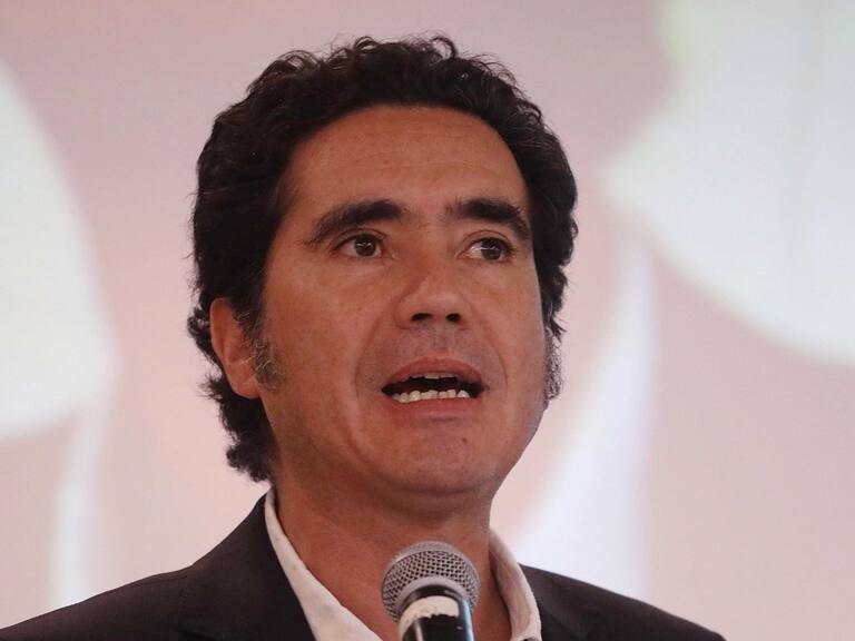 Ignacio Briones está en contra de bajar impuesto específico a combustibles: «Sí creo que debiera ir subiendo»