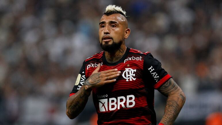Arturo Vidal recibe la admiración del DT de Flamengo tras muerte de su padre: "Hace que lo respetemos cada vez más por la actitud que tomó"