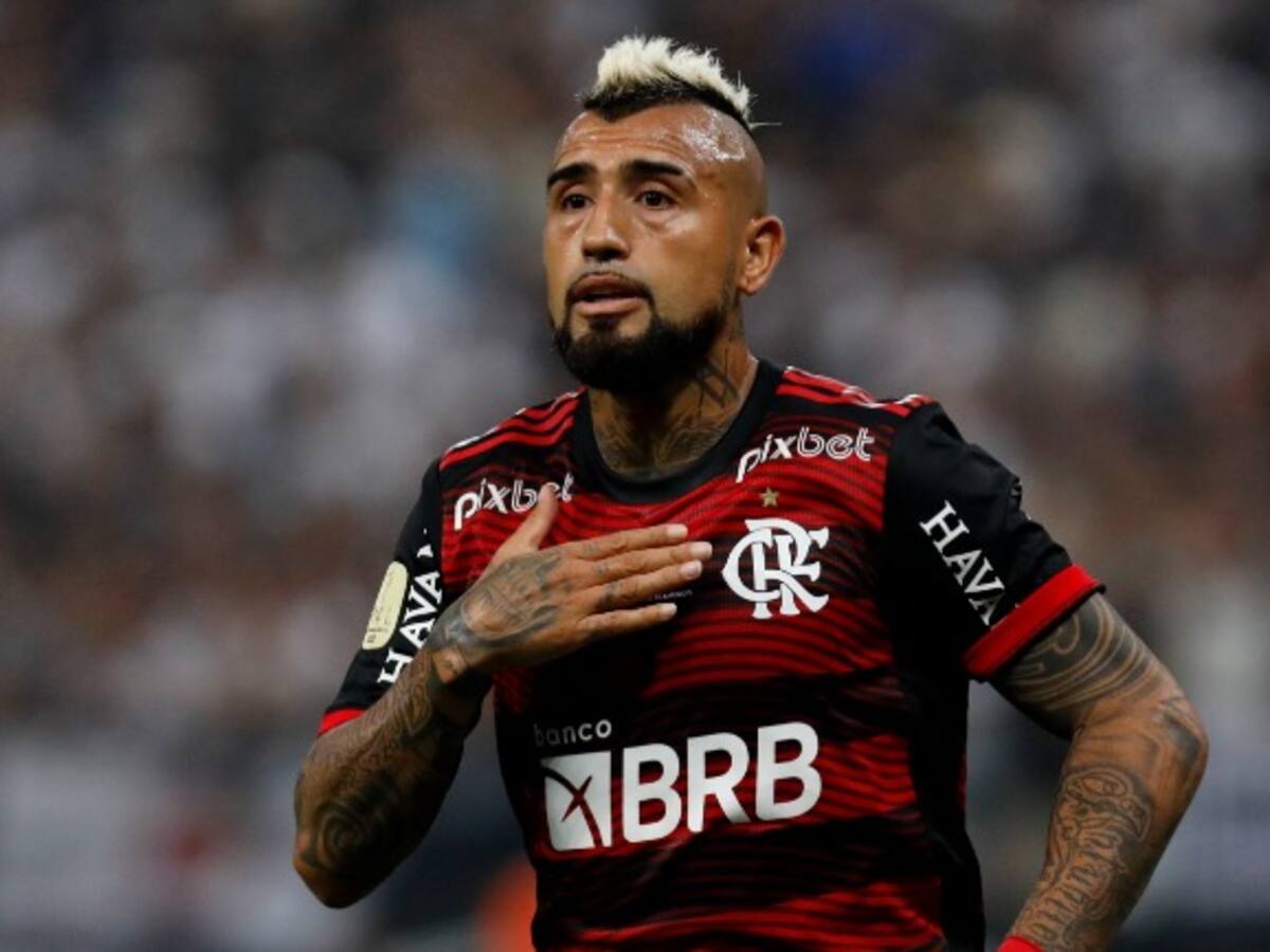 Arturo Vidal recibe la admiración del DT de Flamengo tras muerte de su padre: «Hace que lo respetemos cada vez más por la actitud que tomó»