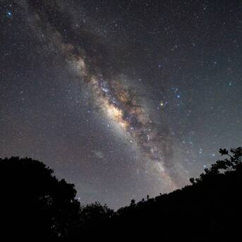 Lluvia de meteoros “Las Líridas”: qué es este fenómeno astronómico, cuándo ocurre y dónde verlo