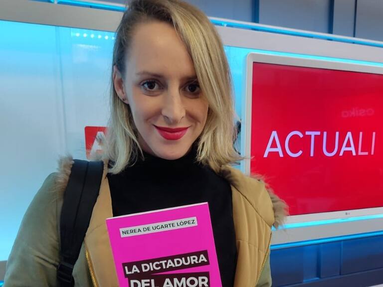 Psicóloga Nerea de Ugarte y su libro "La dictadura del amor propio": "En Chile las mujeres tienen 5 veces más depresión que los hombres"