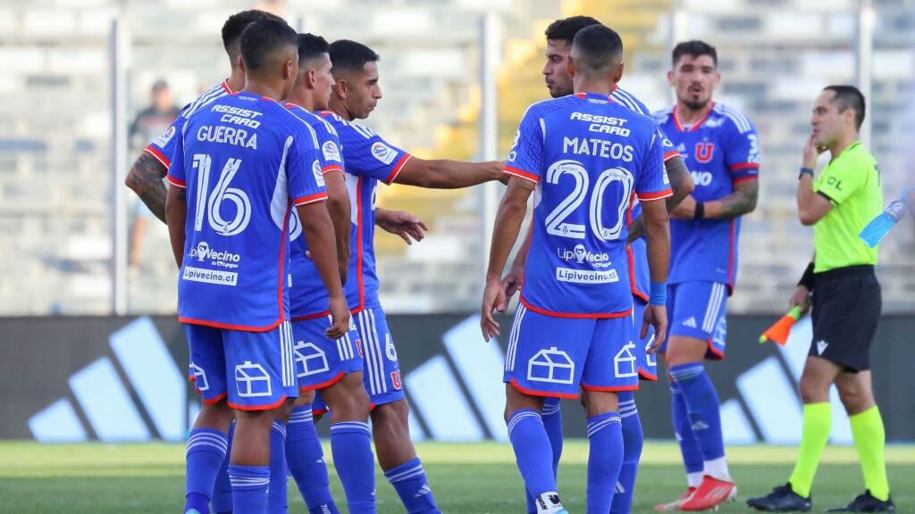 Los dos cambios obligados que tendrá la U en su formación para enfrentar a Deportes Copiapó